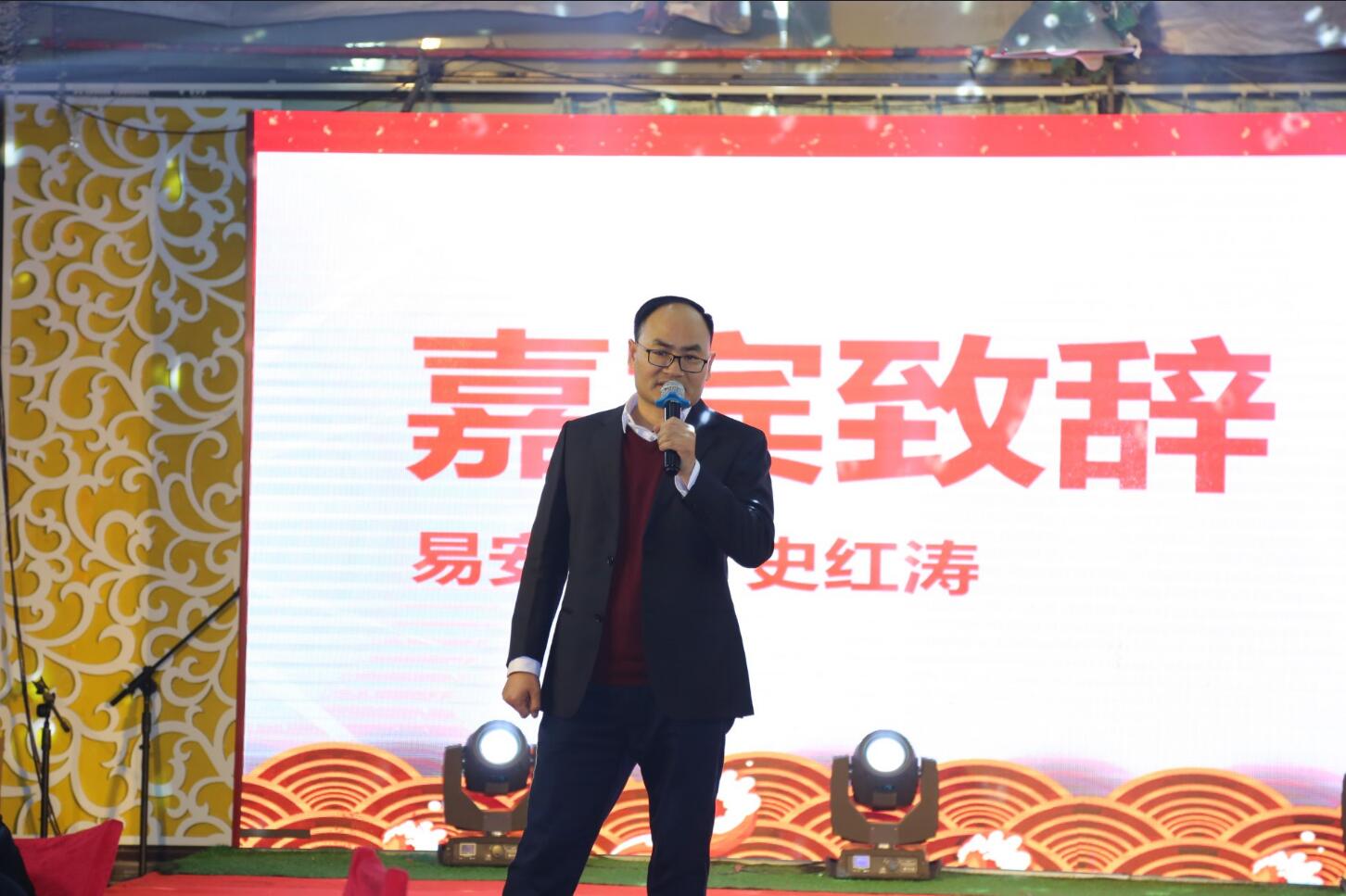 重慶時代峰峻藝術培訓中心_時代俊峰和時代峰峻_重慶有哪些大學離時代峰峻比較近
