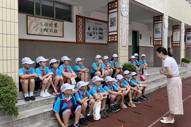 隆昌幼師學(xué)校_隆昌幼兒師范學(xué)校_隆昌川南幼兒師范學(xué)校