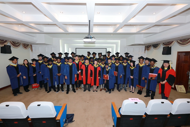美國加里蹲大學圖片_加拿大卡爾加里大學_加里敦大學好嗎