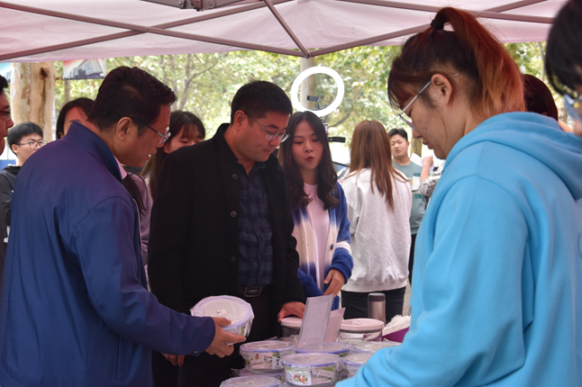 中職生創(chuàng)業(yè)成功人士案例_杭州大學(xué)生創(chuàng)業(yè)_梁生寶梁三老漢的創(chuàng)業(yè)歷史圖