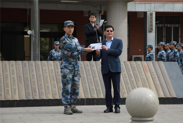 空軍航空大學(xué)2017錄取_中國人民解放軍空軍航空大學(xué)航空飛行與指揮畢業(yè)后_空軍航空大學(xué)錄取分?jǐn)?shù)