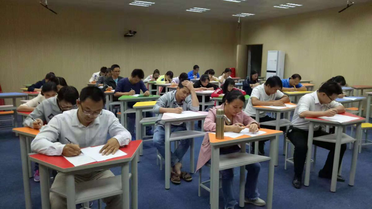護士資格報名考試_銀行從業資格公司信貸考試真題_職業資格考試有哪些