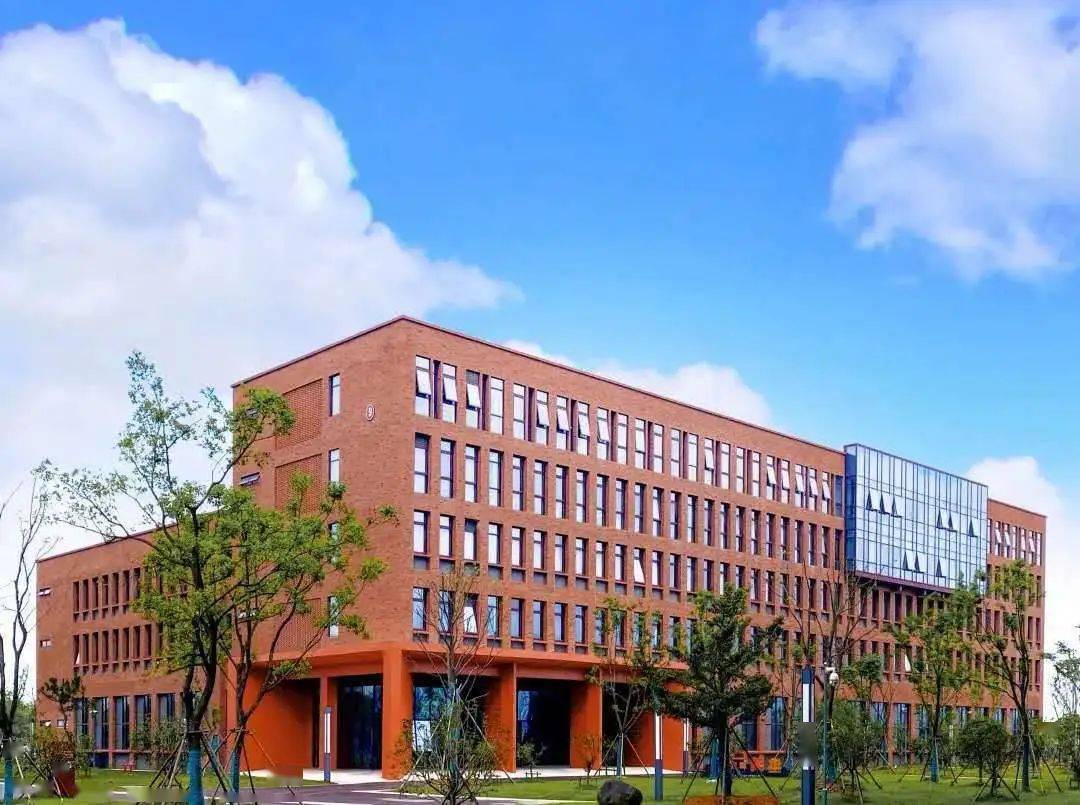 麻省理工學(xué)院校訓(xùn)_麻省理工學(xué)院校訓(xùn)含義_麻省理工大學(xué)校訓(xùn)
