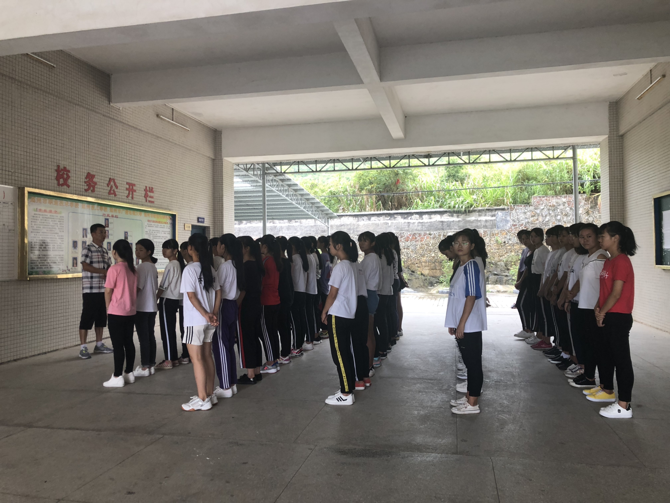 長安大學興華學院畢業證樣證_中華女子學院怎么樣_中華女子學院的英文簡介