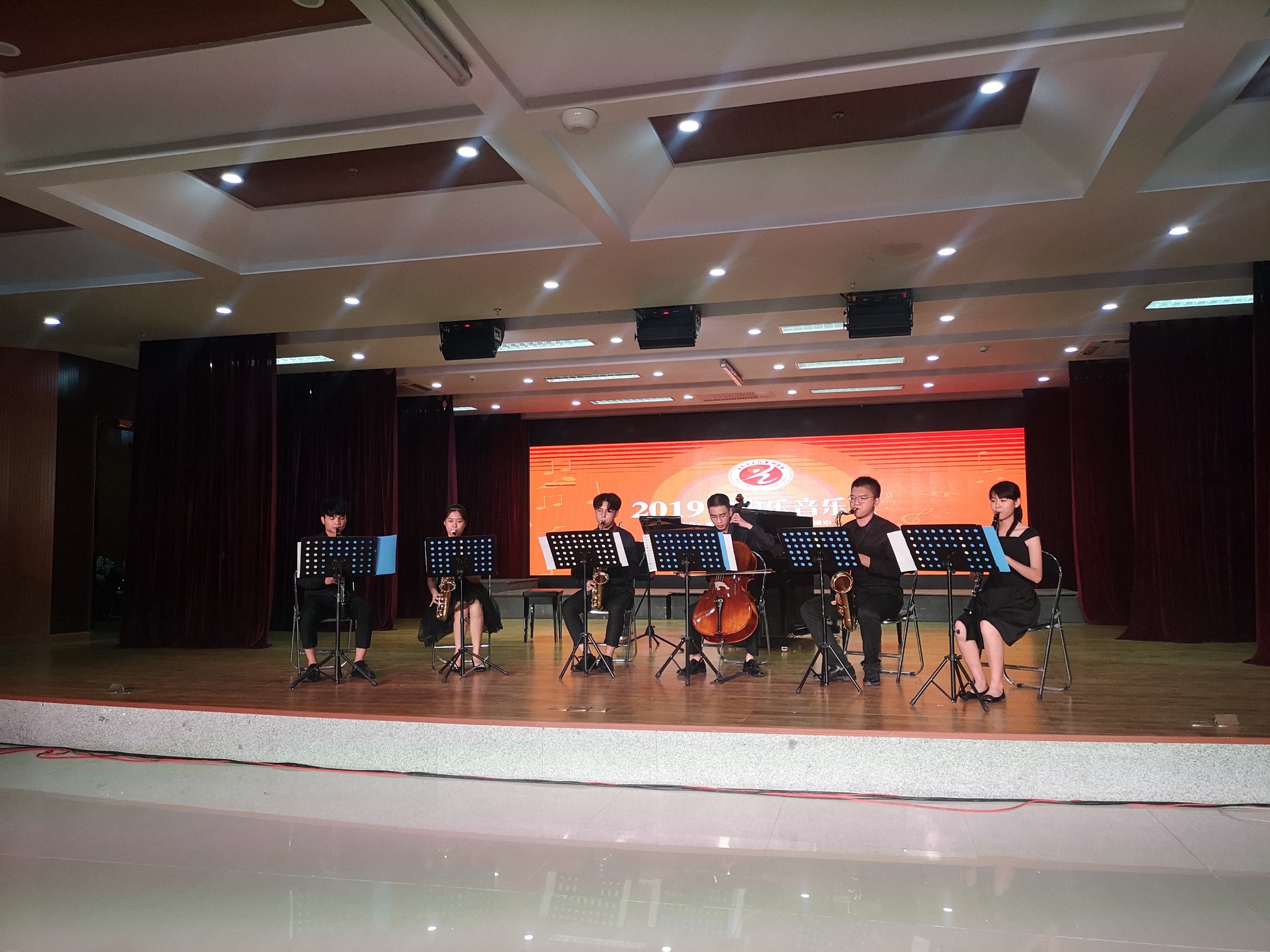 美國伯克利學院排名_伯克利音樂學院留學_龐麥郎是 伯克利學院