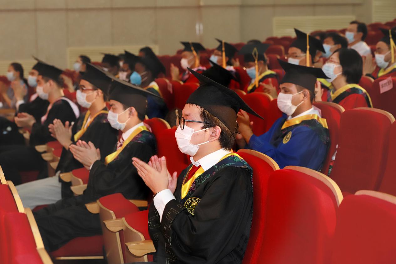 美國普林斯頓大學ck law_美國普林斯頓大學住宿學院一間住幾人_美國普林斯頓大學
