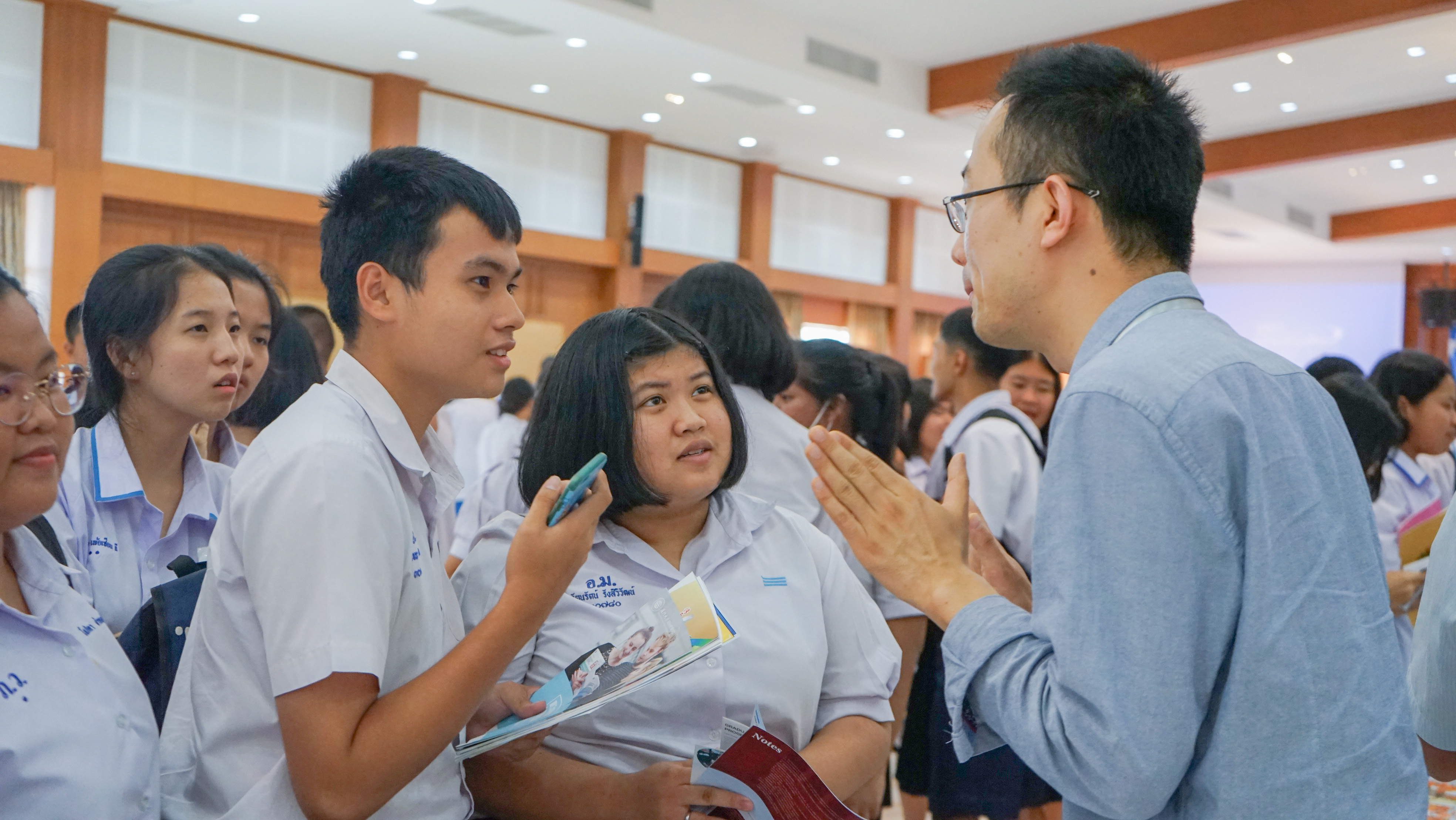 新加坡社區大學留學_新加坡免費留學項目_如何申請新加坡碩士留學