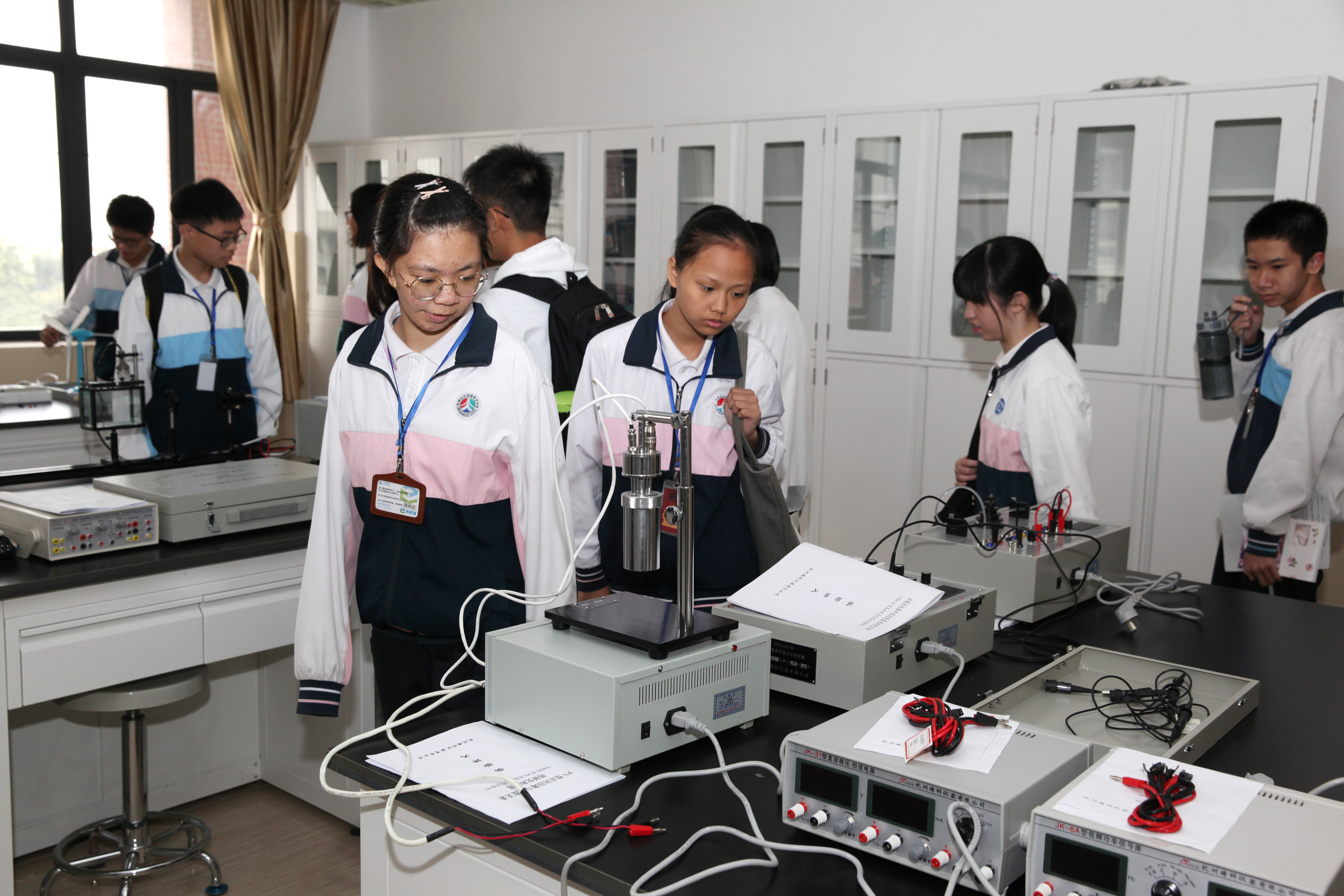 澳大利亞貴族學校排名_順德養正學校是貴族嗎_成都市實驗外國語學校西區貴族
