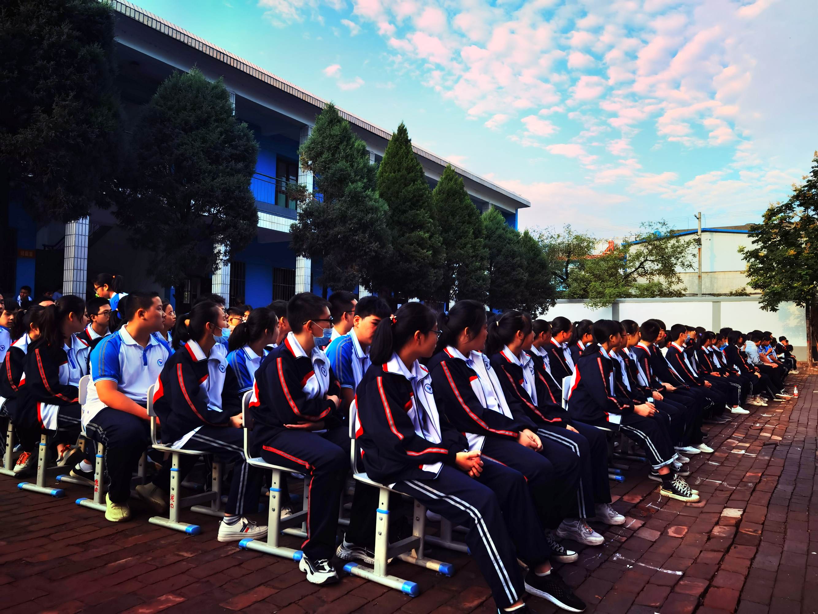 成都市實驗外國語學校西區貴族_澳大利亞貴族學校排名_順德養正學校是貴族嗎