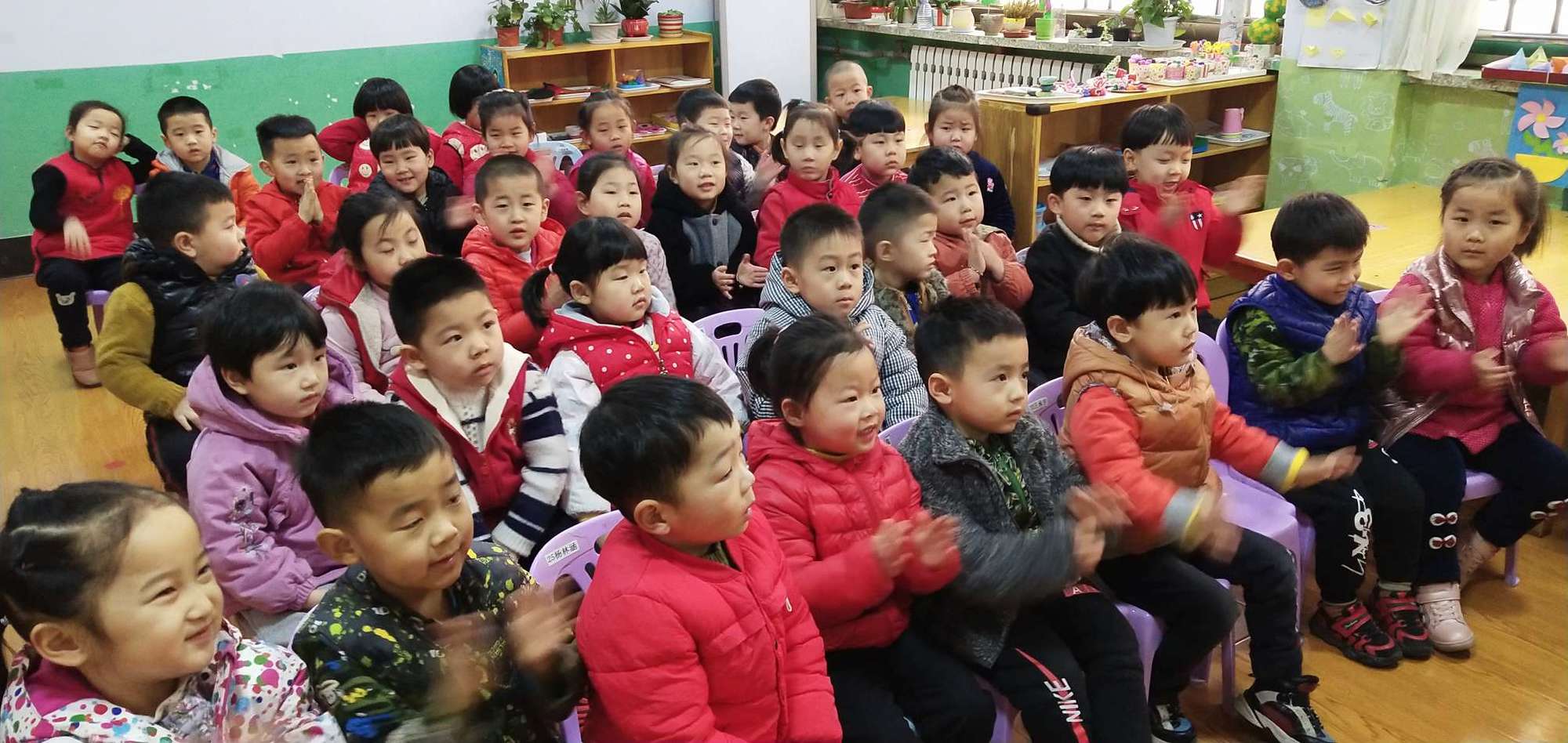 幼兒園元旦聯歡會主持詞_元旦聯歡會主持詞一人主持_幼兒元旦主持詞