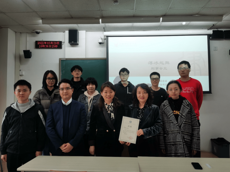 申請(qǐng)澳洲法學(xué)院校的要求_澳洲大學(xué)本科申請(qǐng)要求_澳洲研究生申請(qǐng)要求