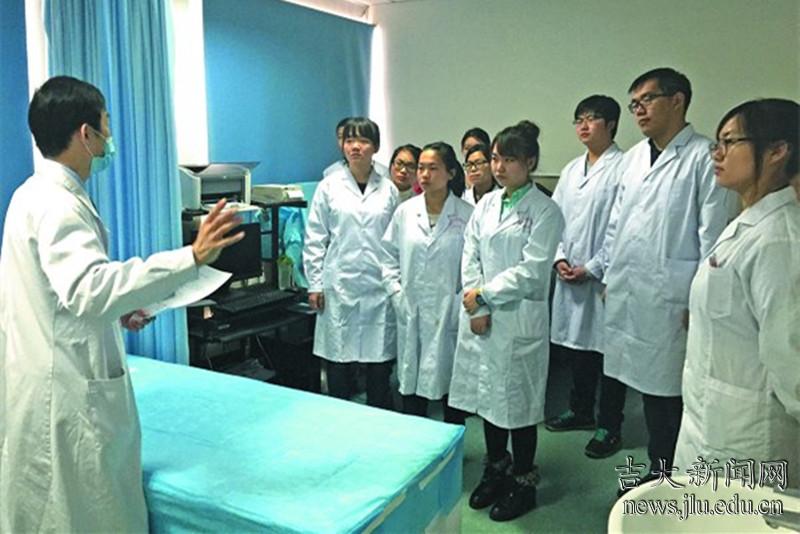 清華大學國際生申請_上海藝人國際醫美學院_國際生申請澳洲醫學院