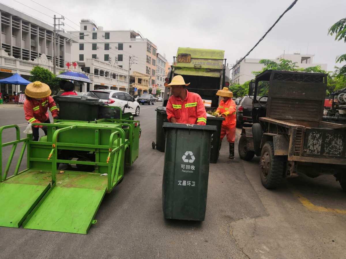 中衛(wèi)日?qǐng)?bào) 全國城市環(huán)衛(wèi)保潔工作現(xiàn)場(chǎng)會(huì)_環(huán)衛(wèi)工作是_環(huán)衛(wèi)半年工作總結(jié)