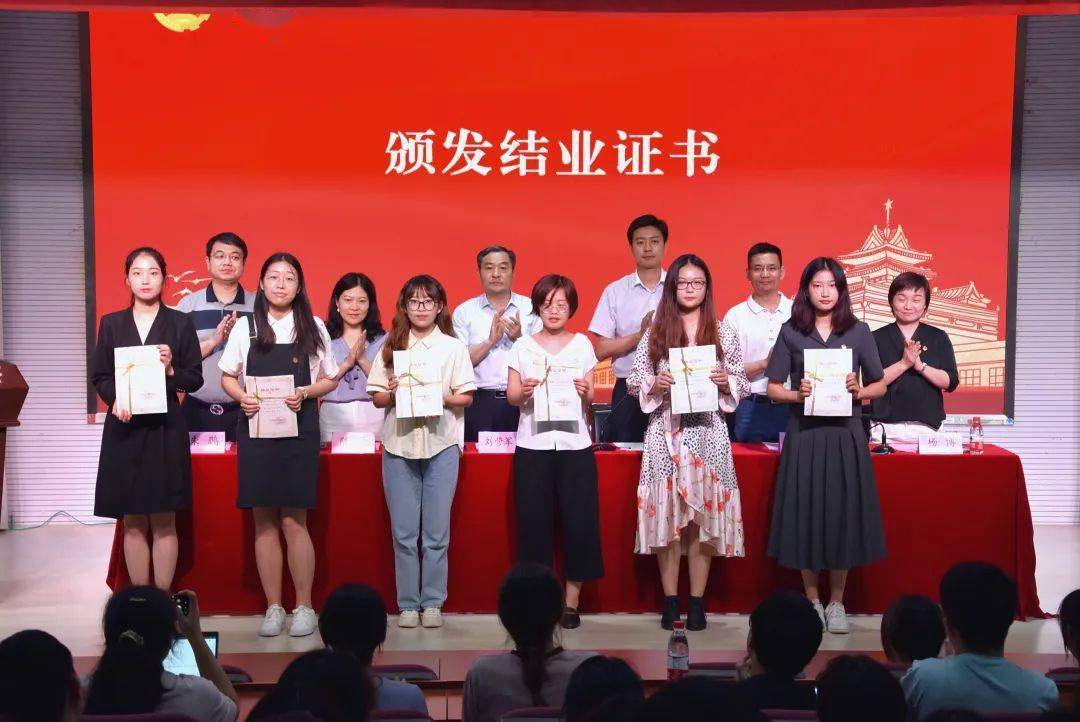 英國留學(xué)生找工作_在美國留學(xué)生孩子_找教師工作上哪個網(wǎng)找