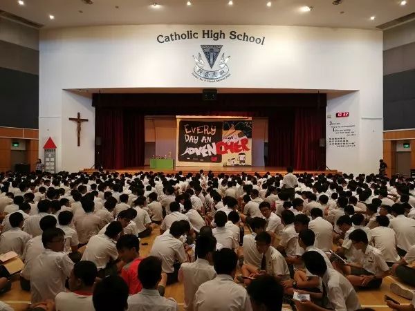易三倉大學世界排名_易三倉大學世界排名_易三倉大學廣告設計