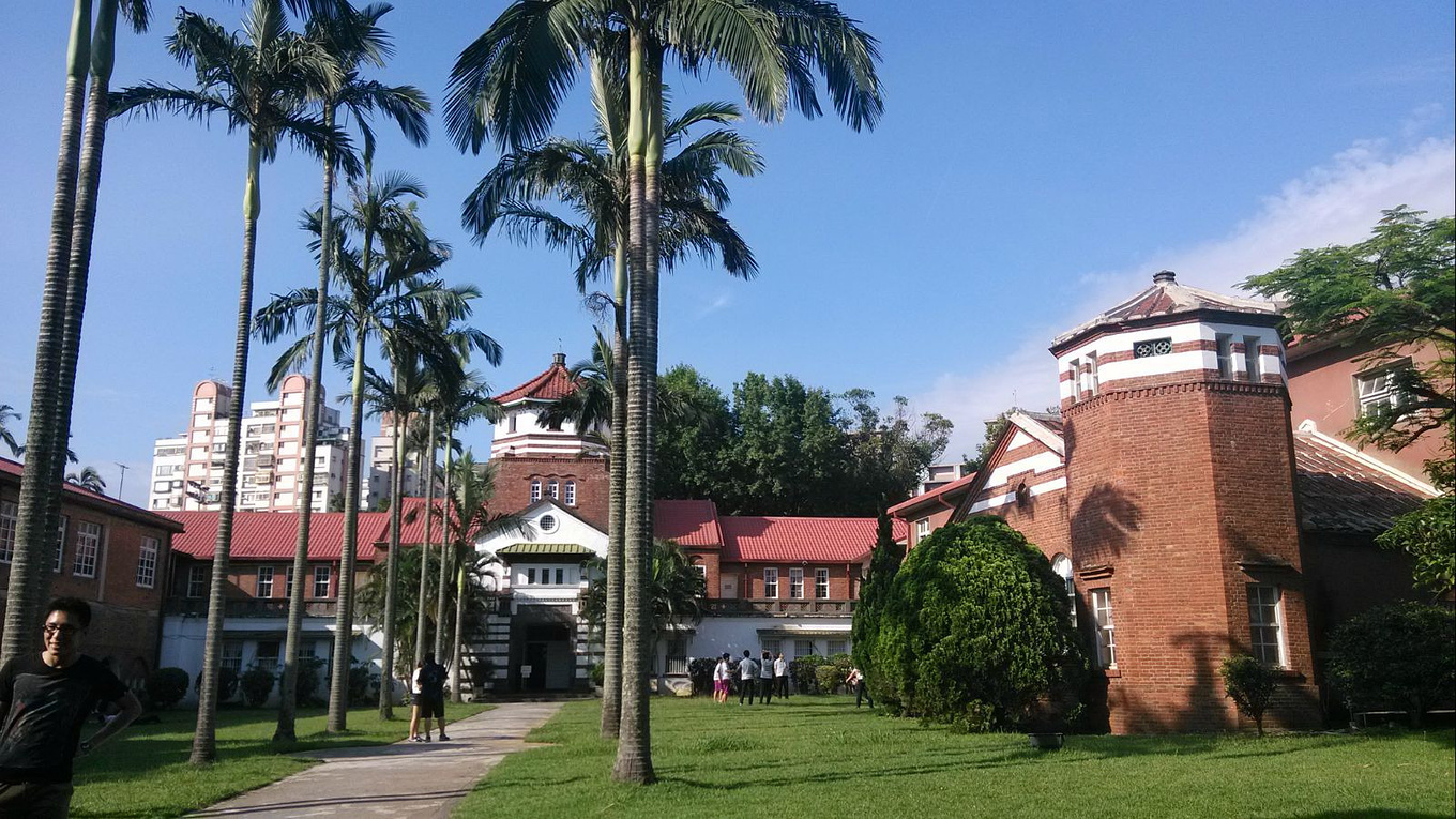 各大學學前教育專業2014年在山東錄取分數線排名_上海外國語大學各專業就業排名_馬來西亞大學專業排名