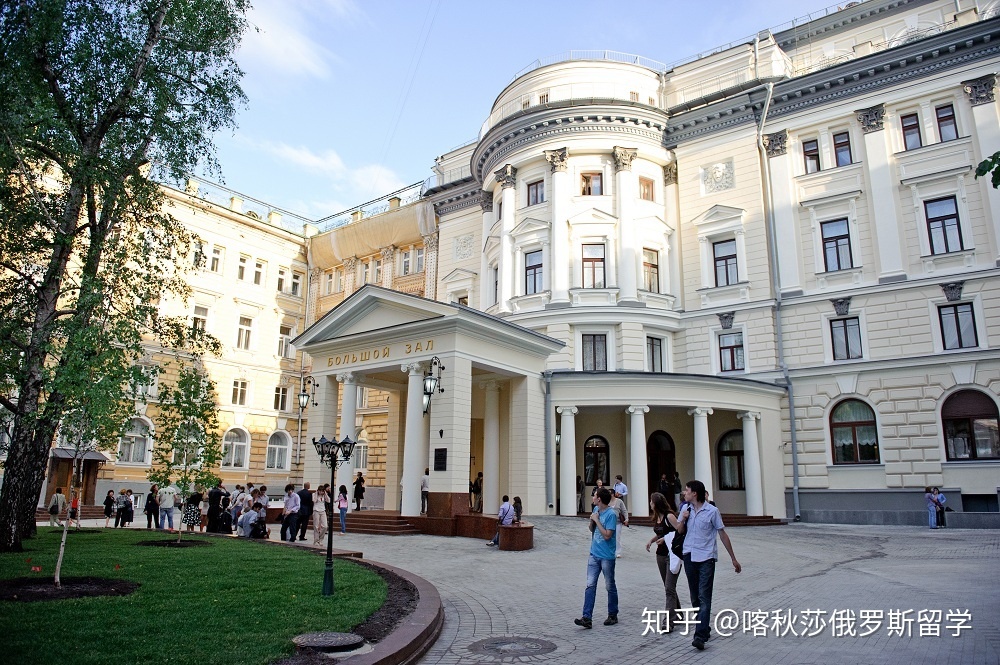中國華語音樂與俄羅斯音樂比較_俄羅斯音樂學院排名_濱州飛行學院飛行學院排名
