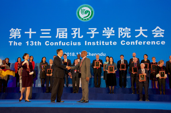非州大學(xué)留學(xué)費(fèi)用_360留學(xué) 比利時(shí)費(fèi)用_去新加坡兒童留學(xué)讀小學(xué)一年費(fèi)用大概多少