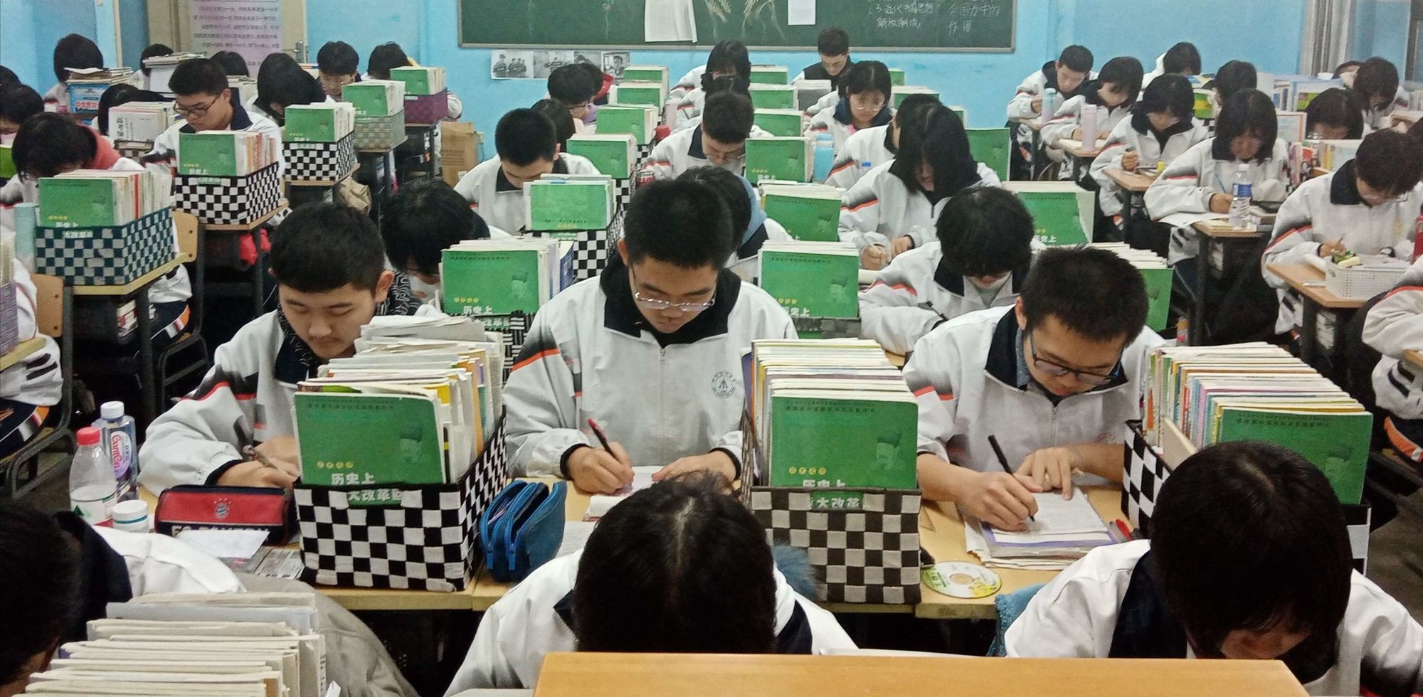 留學出國證明_加拿大出國高中留學代理_初中生怎么出國留學