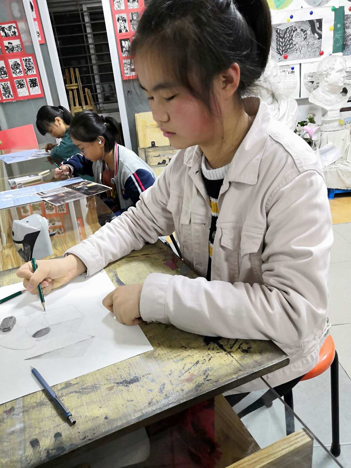 出國留學藝術作品集_加拿大出國高中留學代理_留學出國hnd是專科嗎
