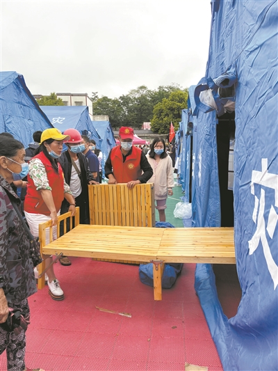 留學生回國隔離期回應質疑_山西福彩回應525億100倍投注質疑_那英回應汪峰發飆質疑媒體