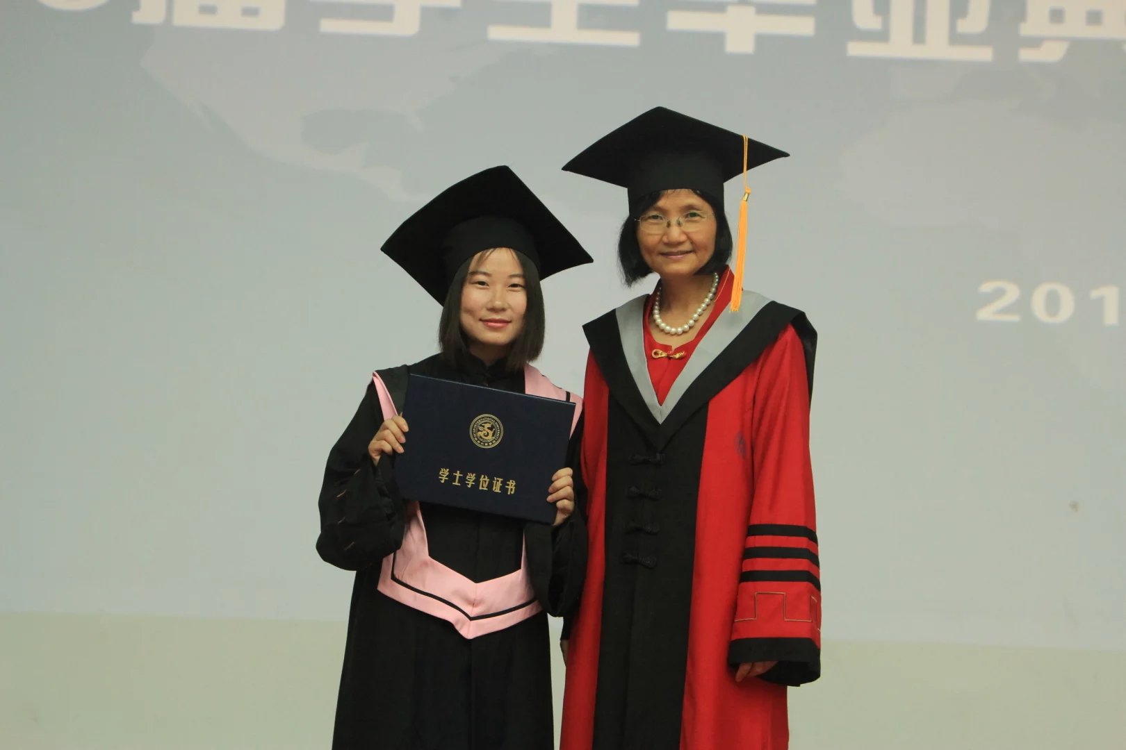 大學畢業出國留學_14歲孩子出國白俄羅斯留學_留學出國證明