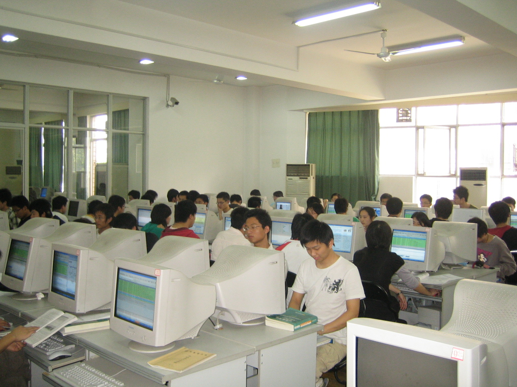 潮州市職業(yè)技術(shù)學(xué)校_潮州職業(yè)培訓(xùn)中心_潮州職業(yè)技術(shù)學(xué)校有鬼