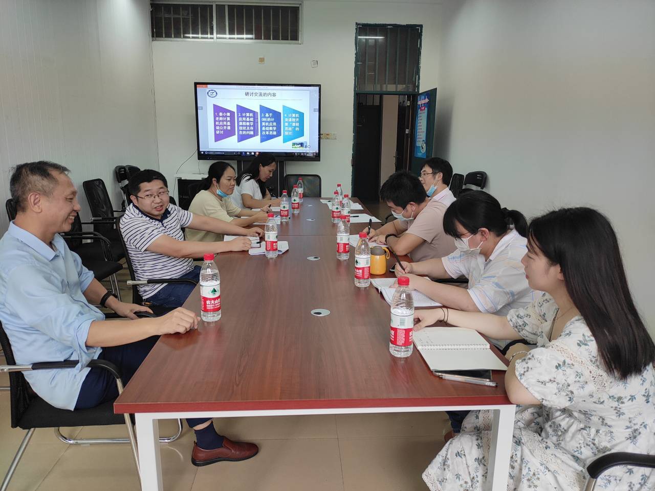 青島市高級技工學校_深圳技工技師學校培訓_青島交河技工塑料招聘