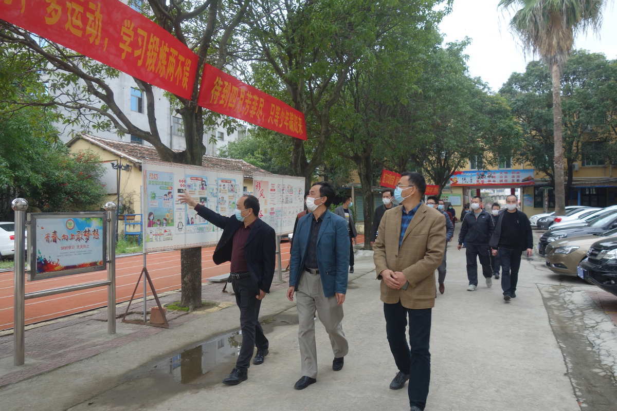 世界首富排行榜2014前500名_世界排名前十名的大學_中國獎學金前100名大學