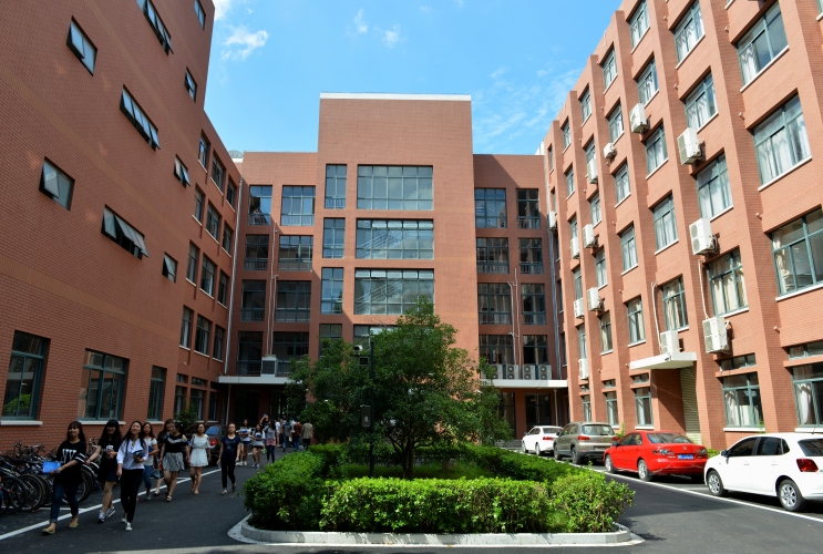 上海市西南工程學校_上海七寶學校是市重點_上海西南工程學校宿舍圖片