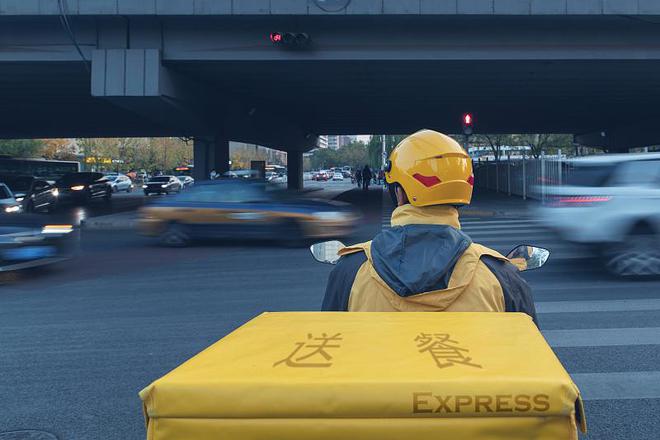 人在電梯里困多久會死_外賣小哥困電梯_外賣騎手困在系統里