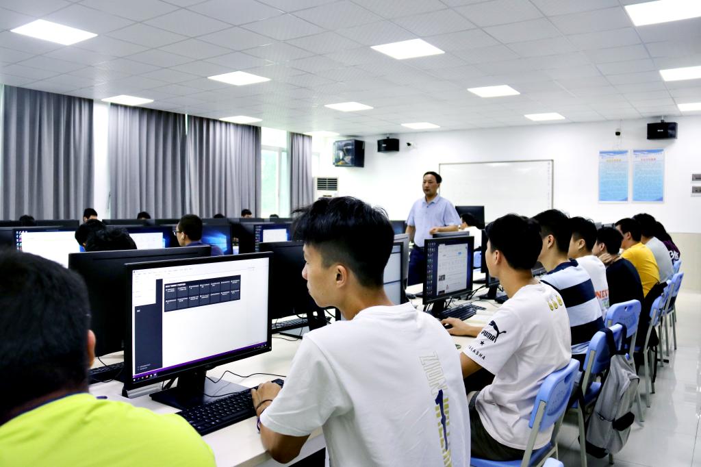 上海新華電腦學校地址_上海電腦學校_上海學電腦學校
