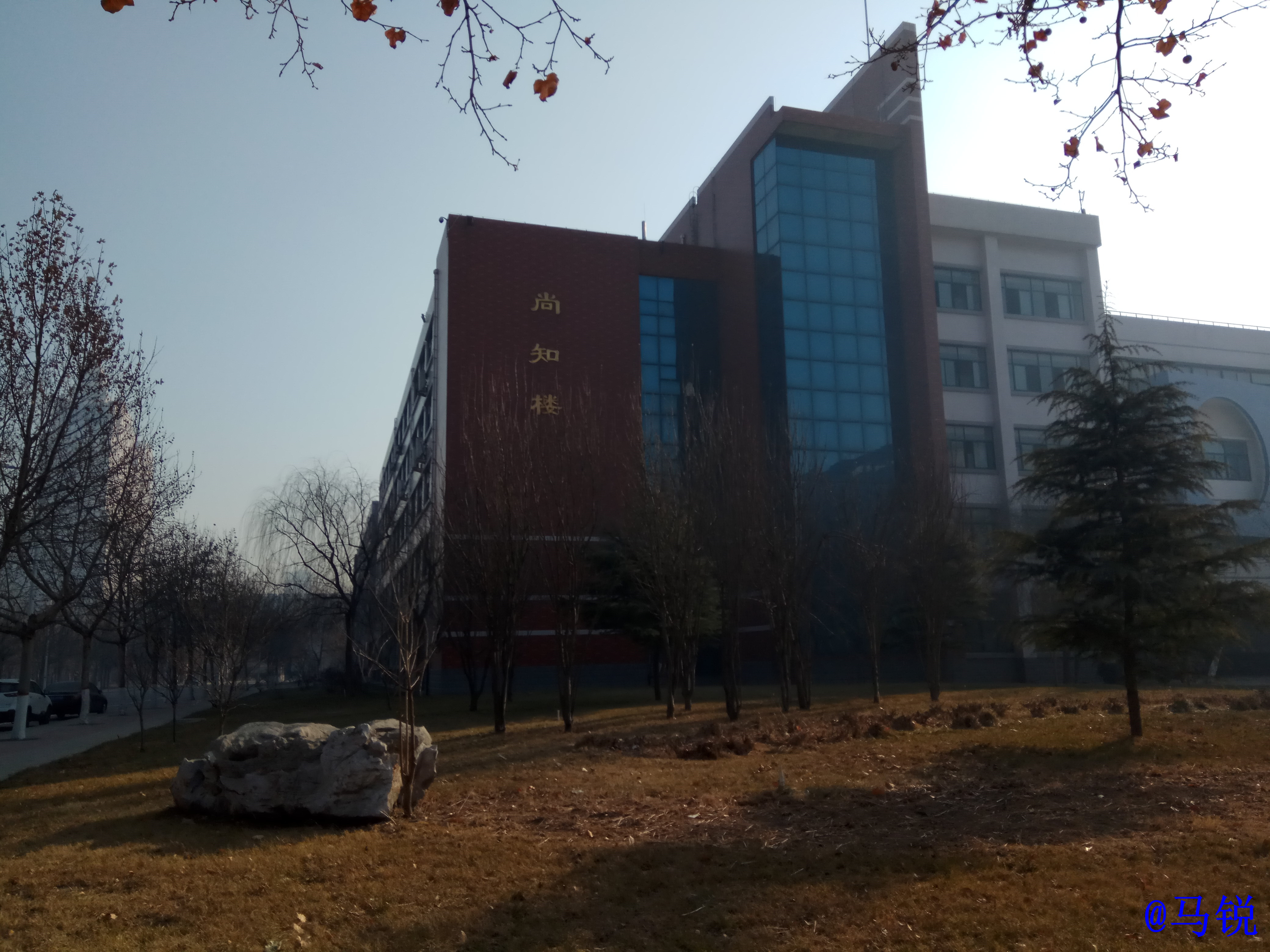 保定電力學院_保定學院分數線_保定科技學院