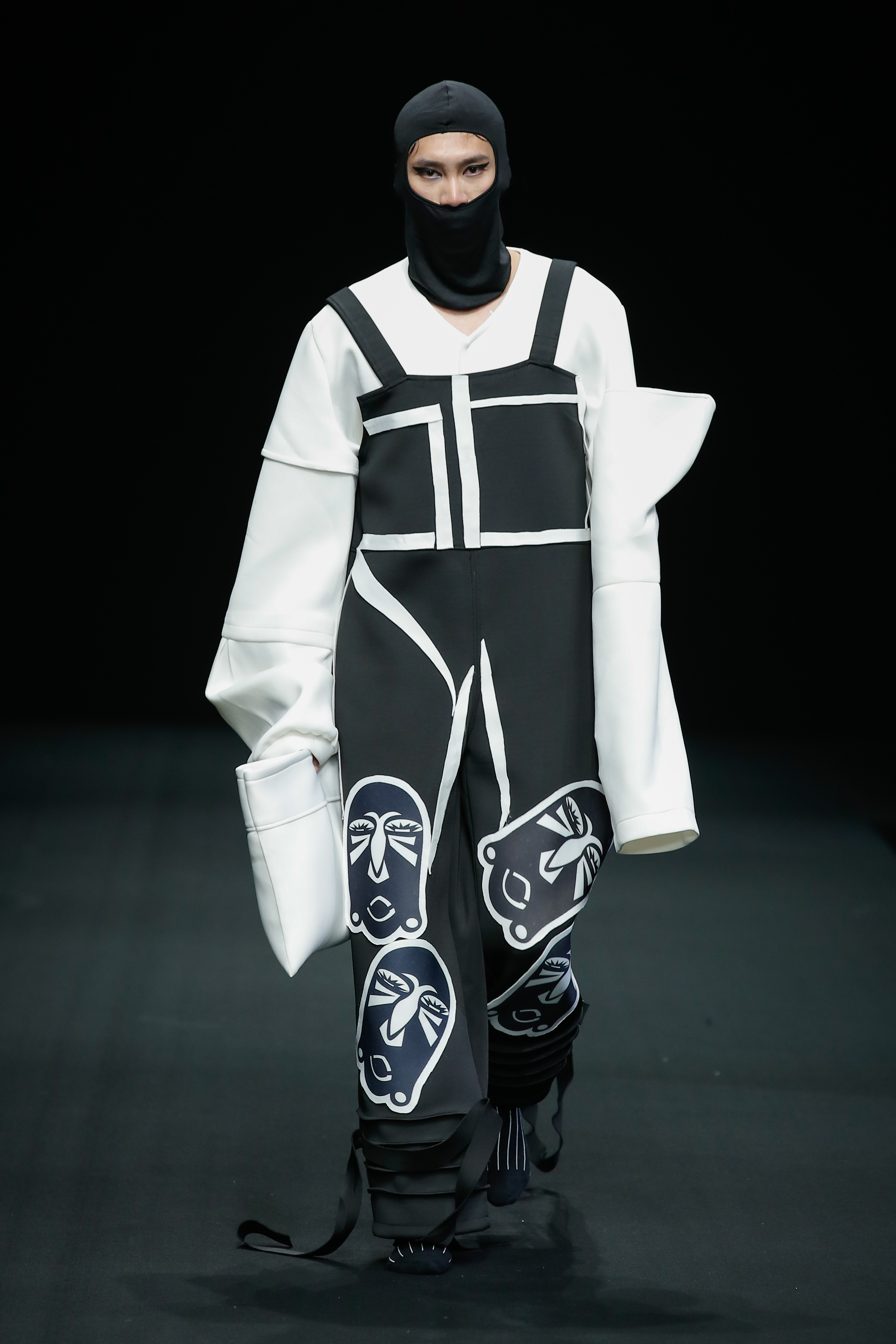 澳洲第一大服裝品牌_澳洲服裝品牌進口中國_澳洲服裝設計學院