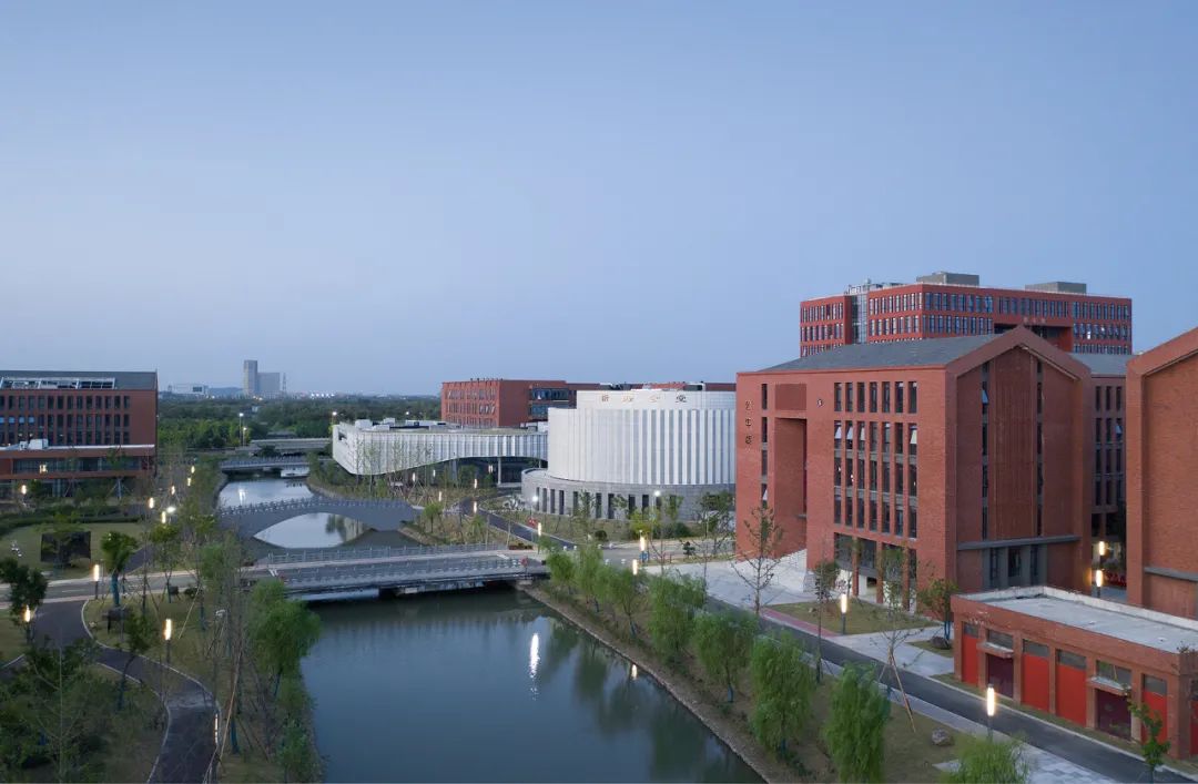 2023鄭州輕工業(yè)大學(xué)是幾本最新要求_成都信息工程大學(xué)是1本_湖南有哪些大學(xué)是重本