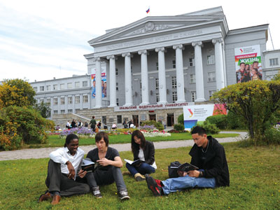 俄羅斯大學世界排名_華盛頓圣路易斯大學世界學術排名_圣塔克拉拉大學世界學校排名