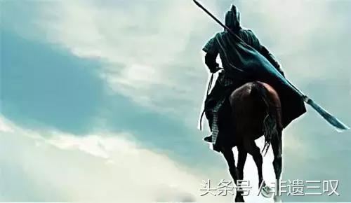 酒尚溫時斬雙雄_關云長溫酒斬華雄_三國關羽斬華雄第幾集