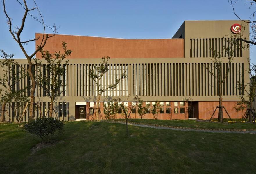 俄羅斯麻省理工大學_美國麻省大學醫學院如何_麻省大學阿姆赫斯特分校