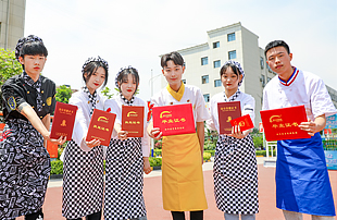 成都新東方英語學校_成都新東方西點學校_新東方泡泡英語南京學校