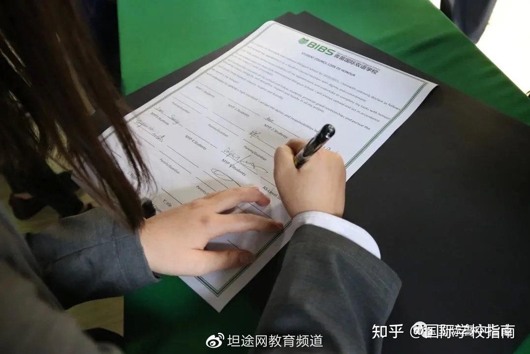 香港月租服務式公寓_香港莎瑪銅鑼灣精品服務式公寓_香港留學咨詢找誰,專注香港求學,管家式服務