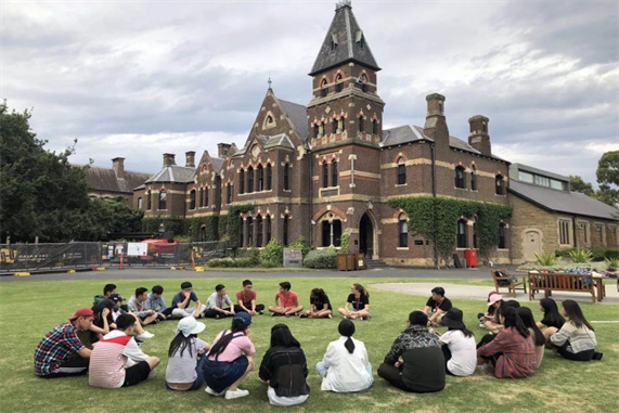 英國考文垂大學(xué)研究生留學(xué)條件_大學(xué)出國留學(xué)的條件_出國研究生留學(xué)條件