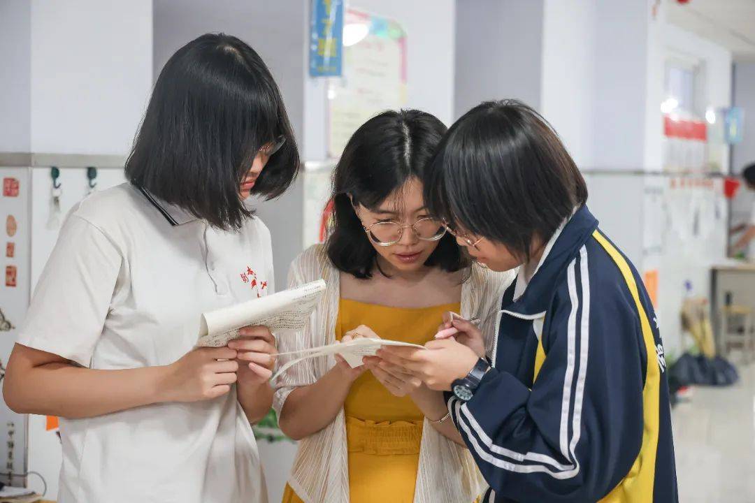 教科版小學一年級語文上冊識字二常見的姓優質課視頻_上海教科院實驗小學_教科版小學六年級科學教案
