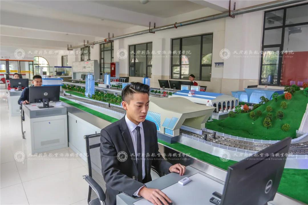 成都市金牛區教育局_成都天府職業技術學校電話號碼_成都天府職業學校怎么樣