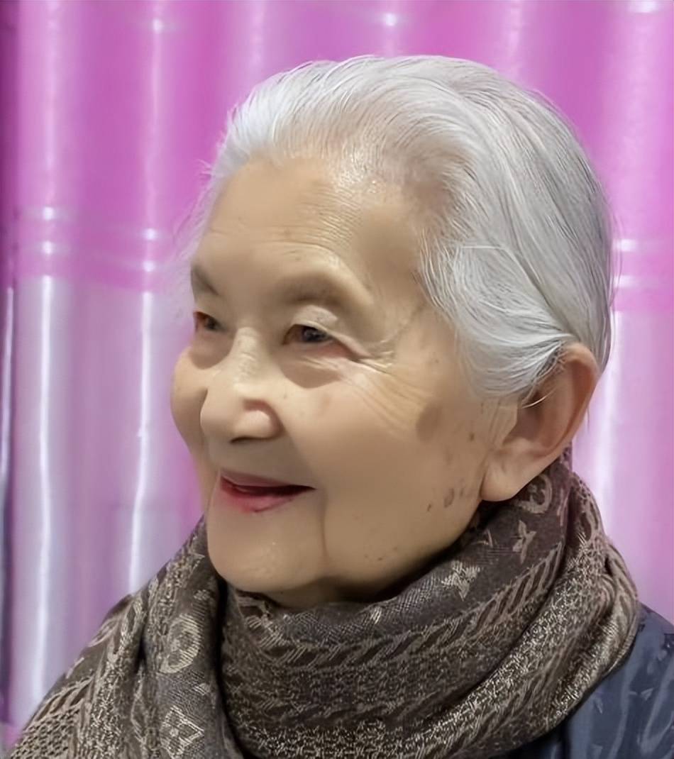 時(shí)光老人流浪漢短文閱讀及答案_時(shí)光老人和流浪漢中_時(shí)光老人和流浪漢