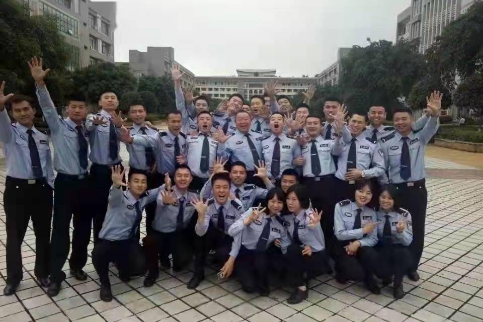 留學生罵張雅_張雅罵四川地震視頻_日本留學生回罵張雅