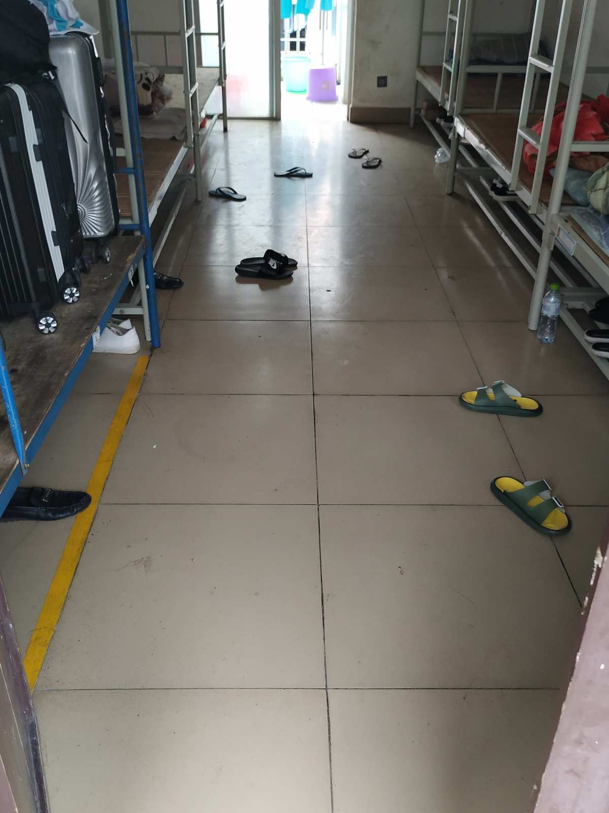 大學老師改作業_老師叫我去她寢室改作業_寢室寫作業