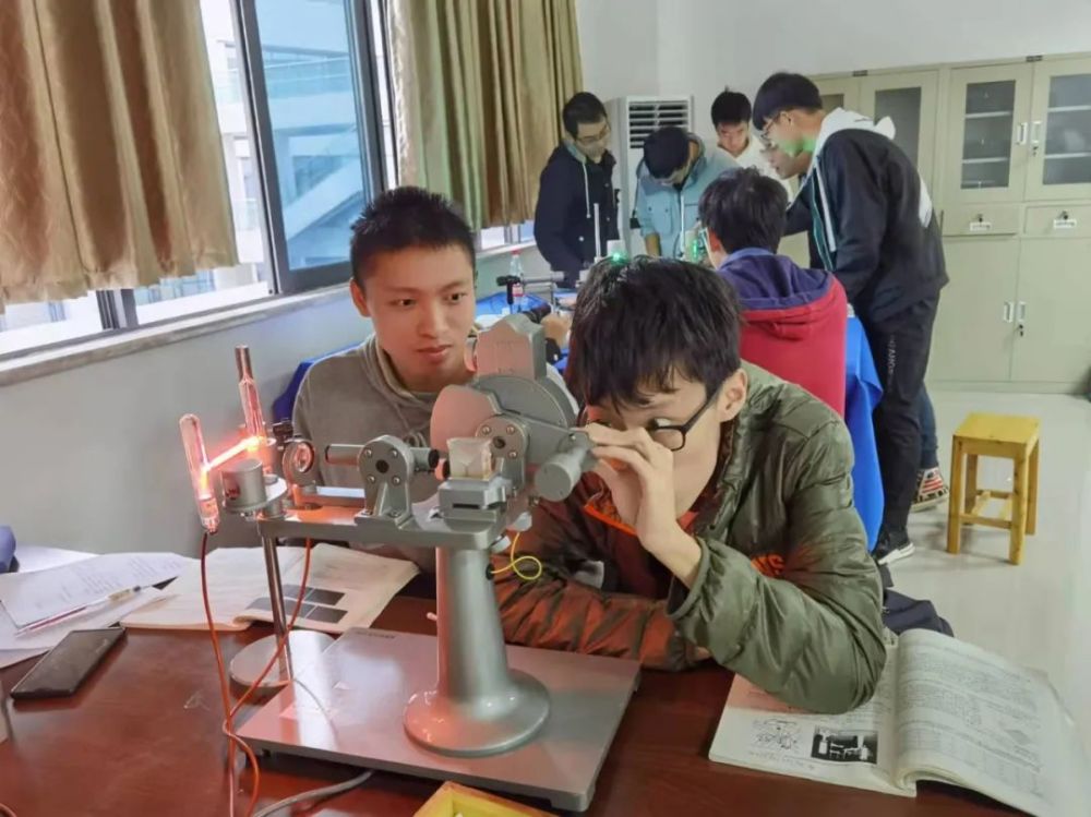 理工學(xué)院圖標(biāo)_理工學(xué)校圖片_麻省理工學(xué)院圖片