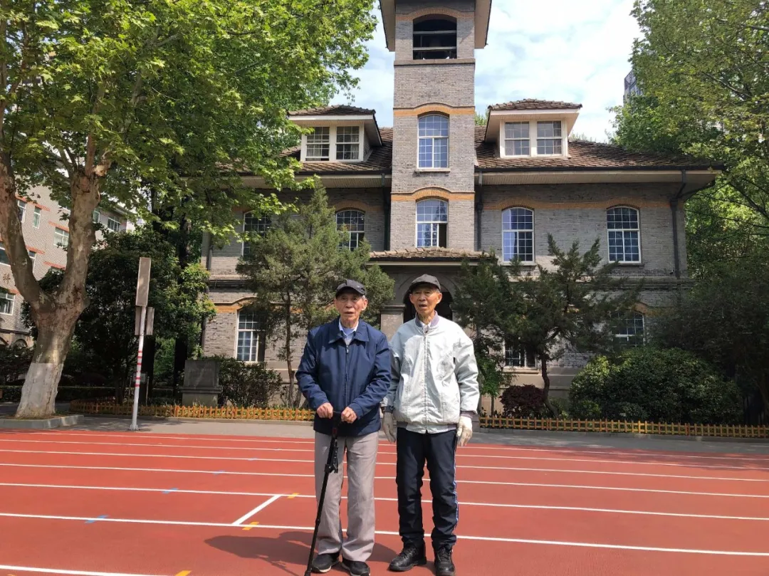 金陵河西分校初中部怎么樣_金陵河西中學招生電話多少_金陵中學河西分校
