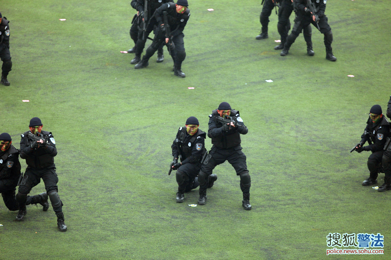 中國人民武裝警察部隊(duì)學(xué)院_武裝突襲3怎么變警察_中國鐵道警察學(xué)院
