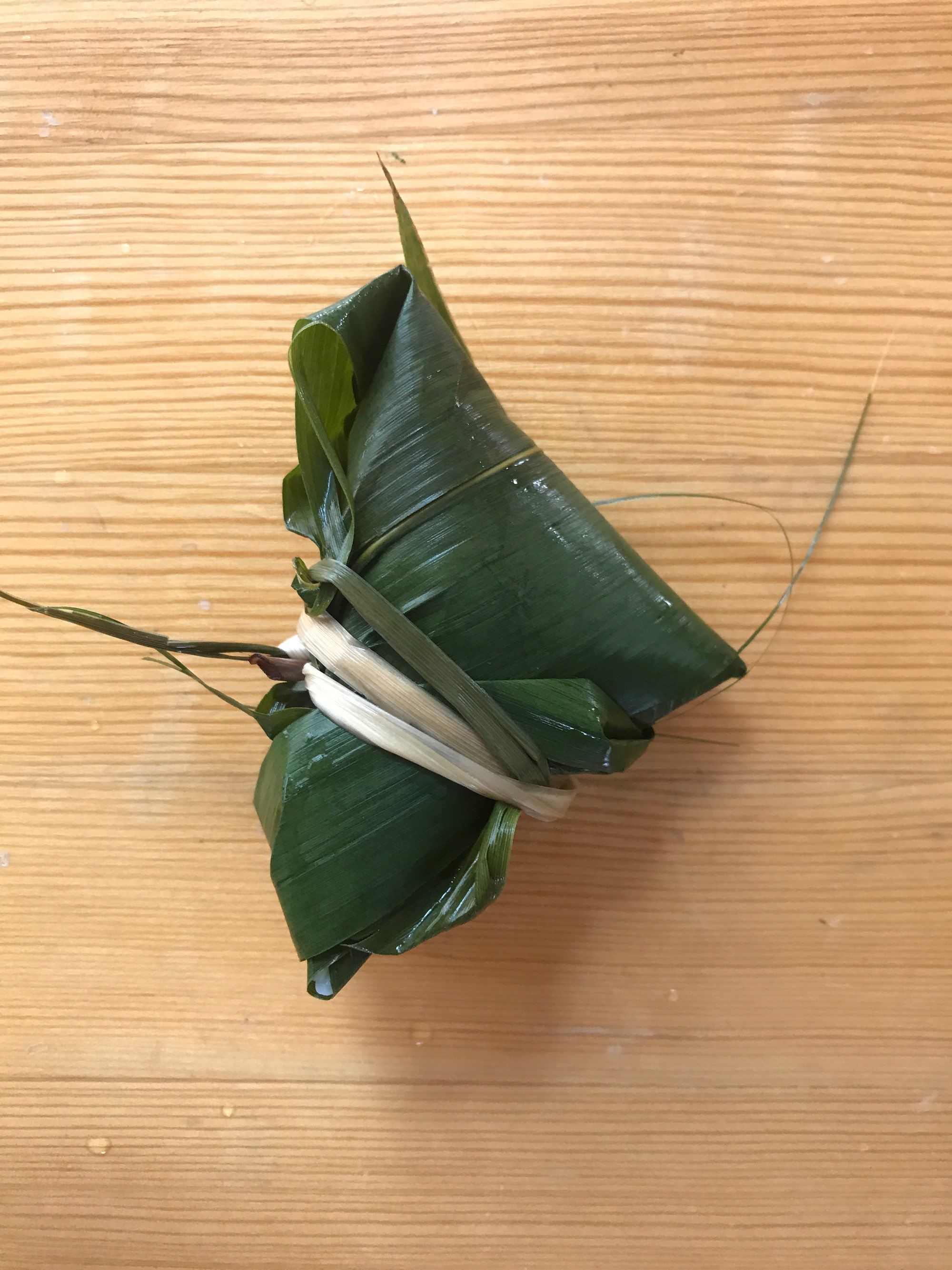 粽子作文包粽子作文_關(guān)于包粽子的作文_作文粽子的包法